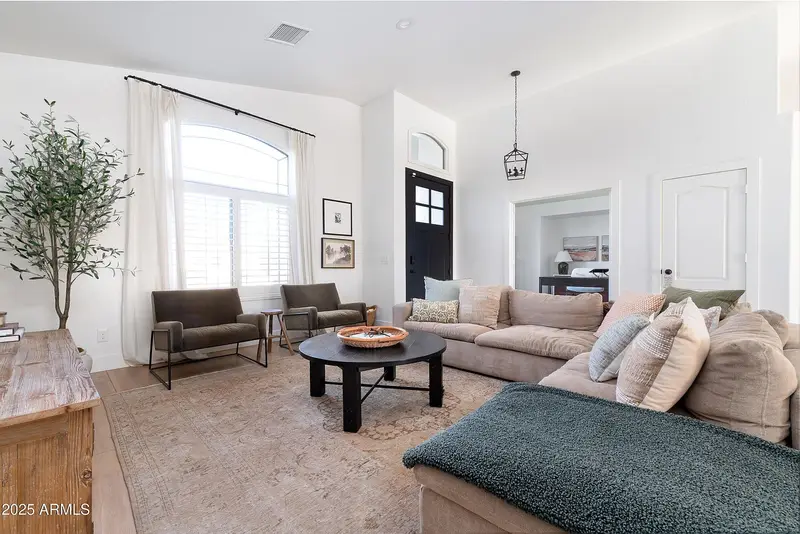 Photograph 7 of 40 · 2982 S Holguin Way