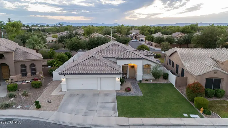 Photograph 3 of 40 · 2982 S Holguin Way