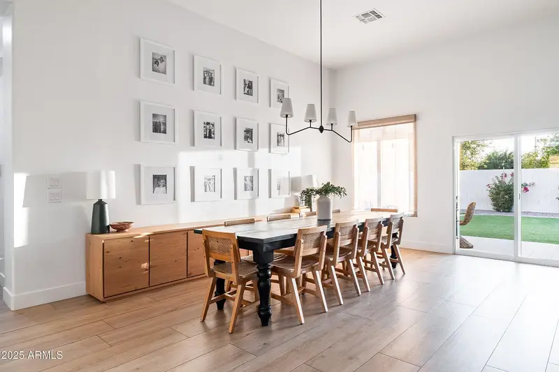 Photograph 17 of 40 · 2982 S Holguin Way