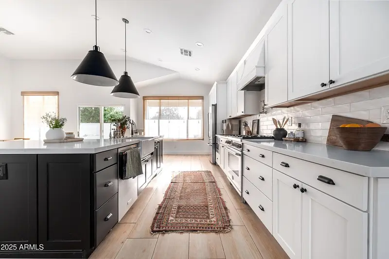 Photograph 14 of 40 · 2982 S Holguin Way