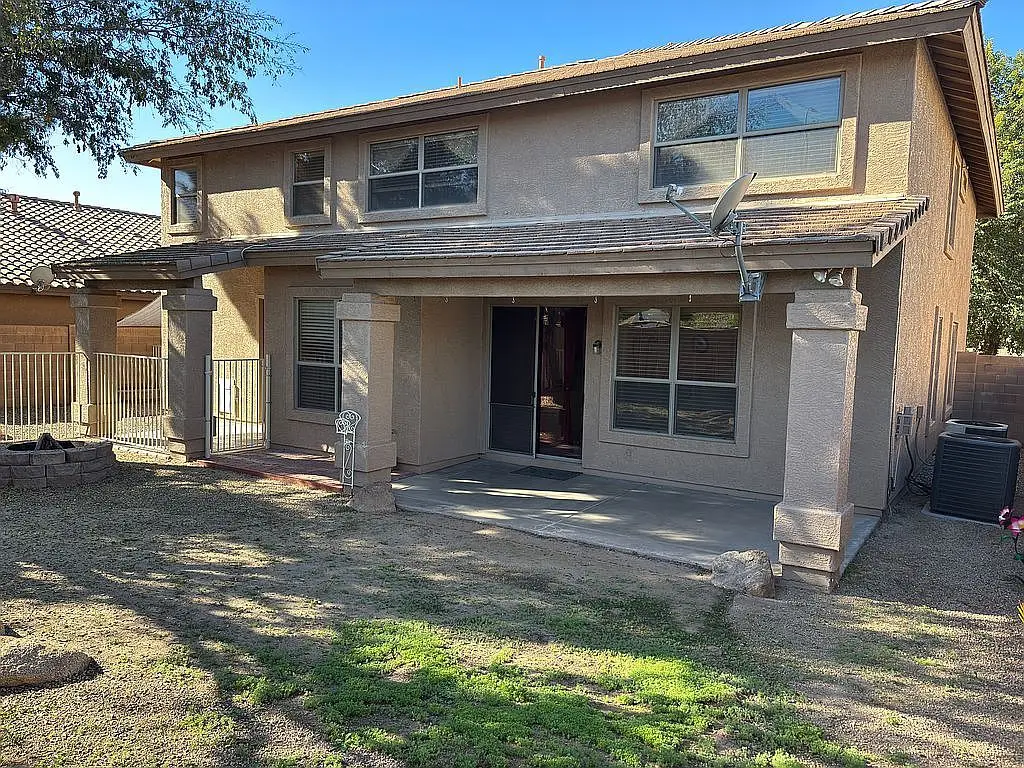 Photograph 23 of 25 · 5369 S Scott Pl