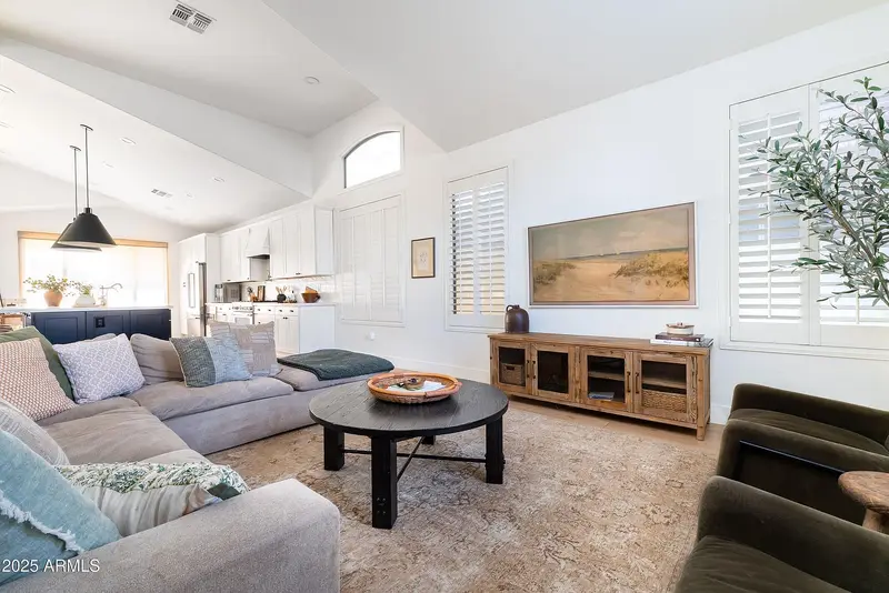 Photograph 6 of 40 · 2982 S Holguin Way