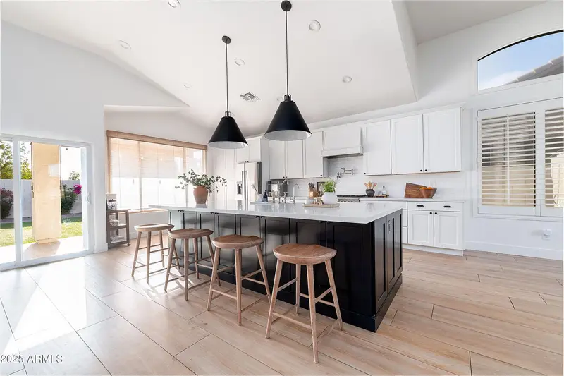 Photograph 13 of 40 · 2982 S Holguin Way